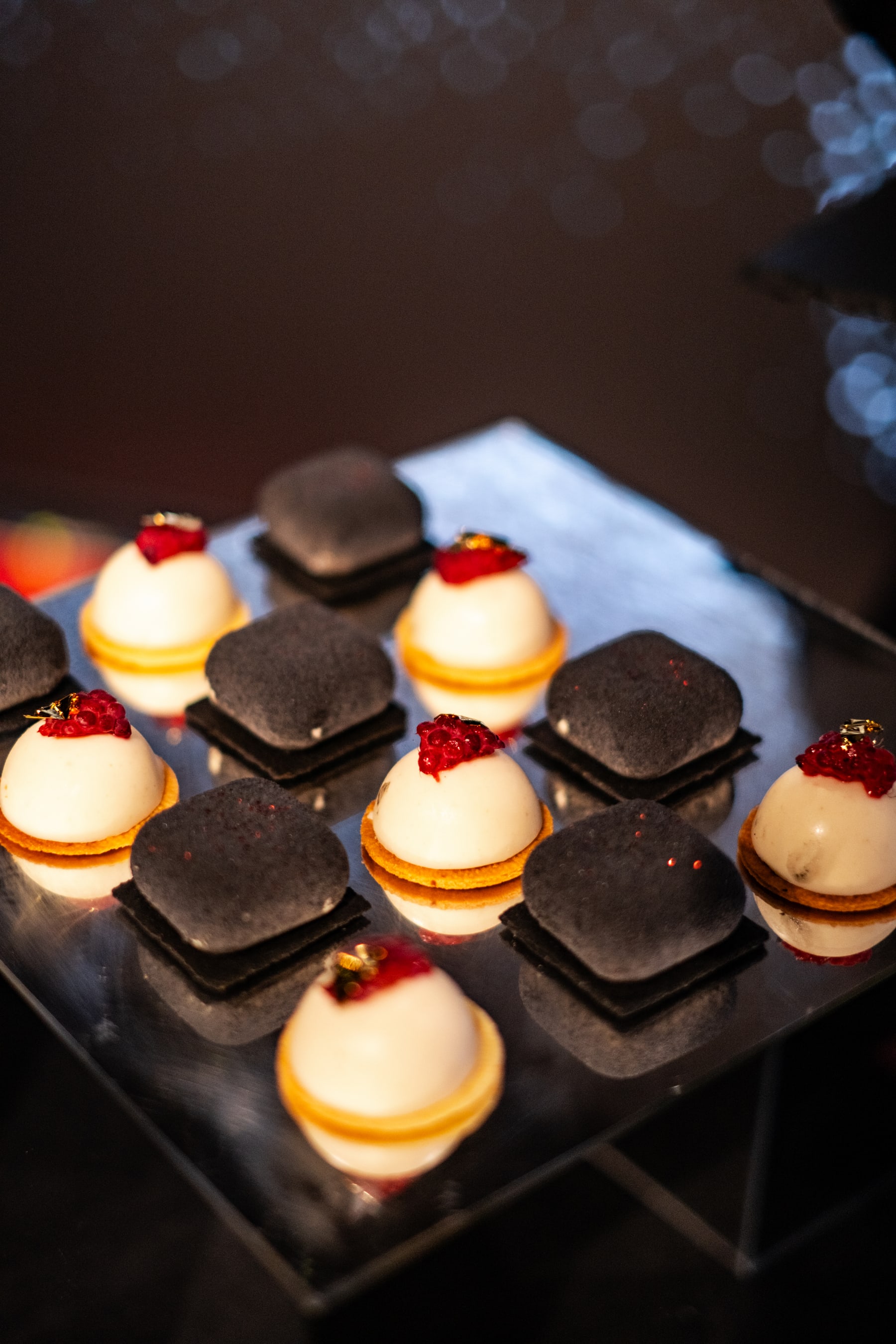 Black-and-white desserts on the culinary line